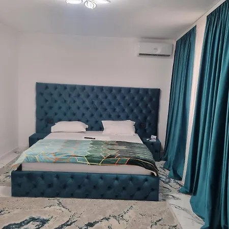 Guest house Vila 27 *